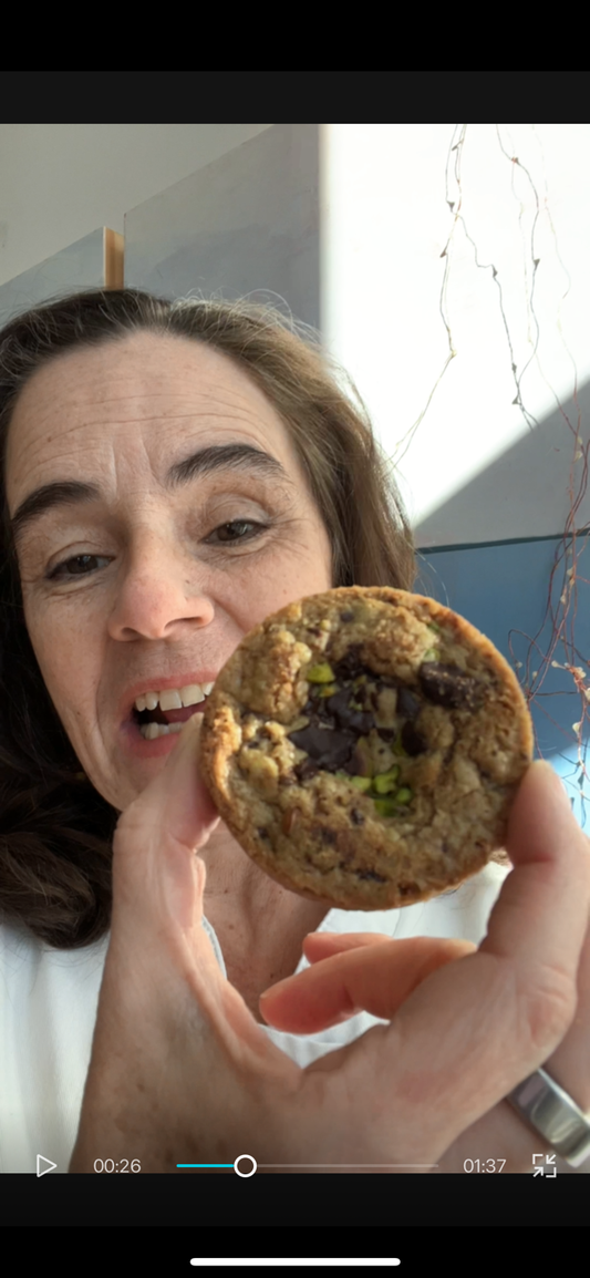 8 Pistachio Chocolate Cookies (gluten-free)